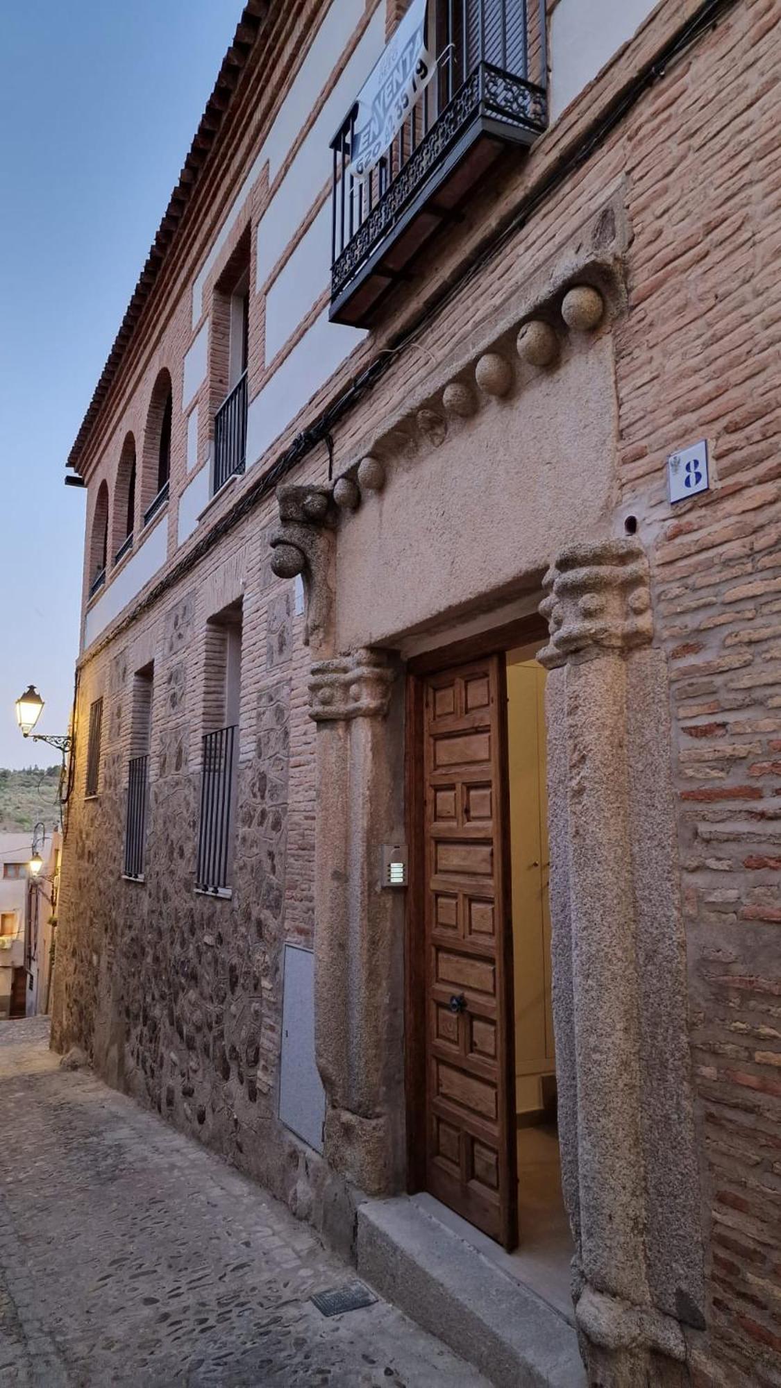 Apartamento En Toledo Bagu Apartment Ngoại thất bức ảnh