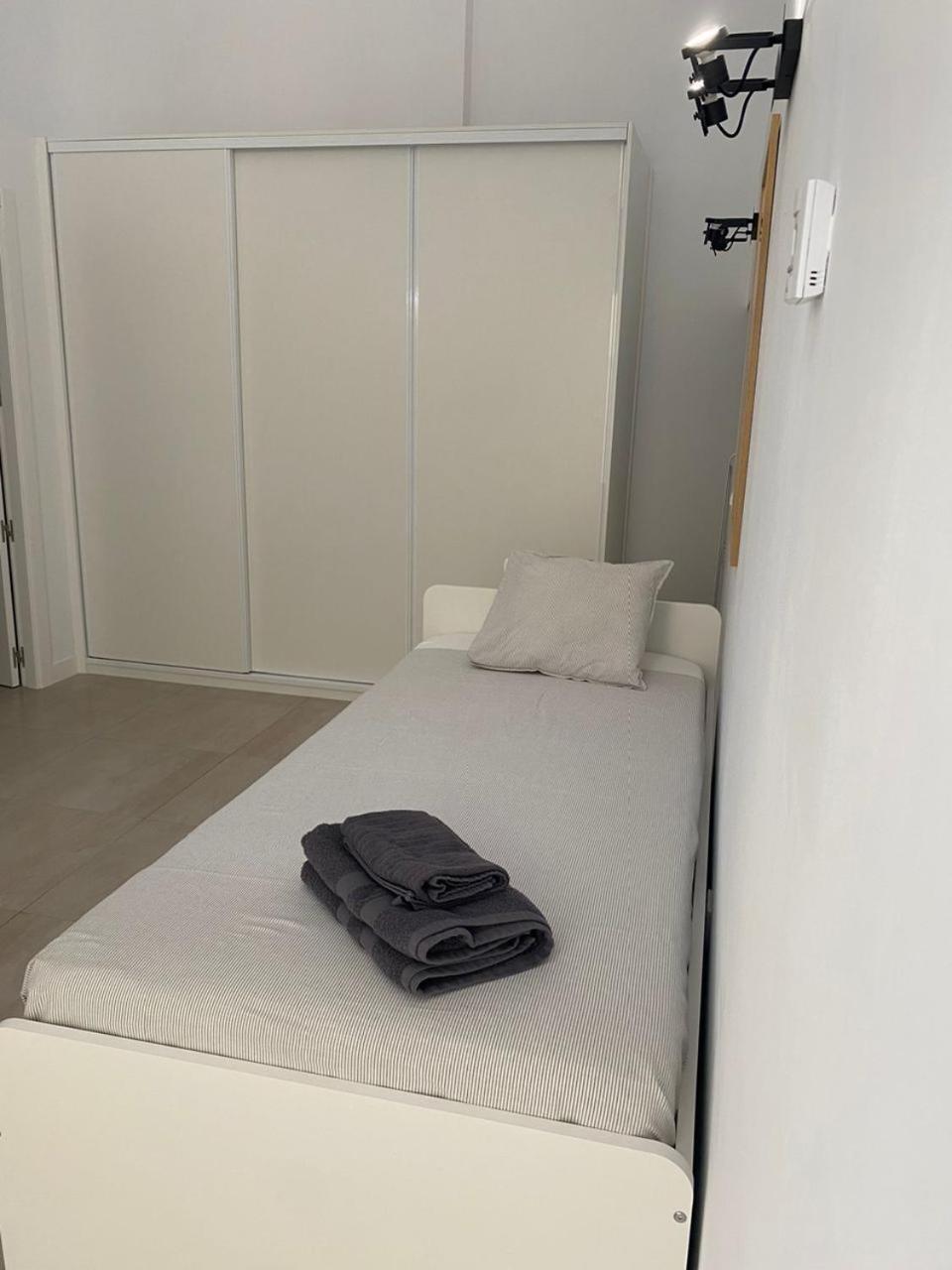 Apartamento En Toledo Bagu Apartment Ngoại thất bức ảnh