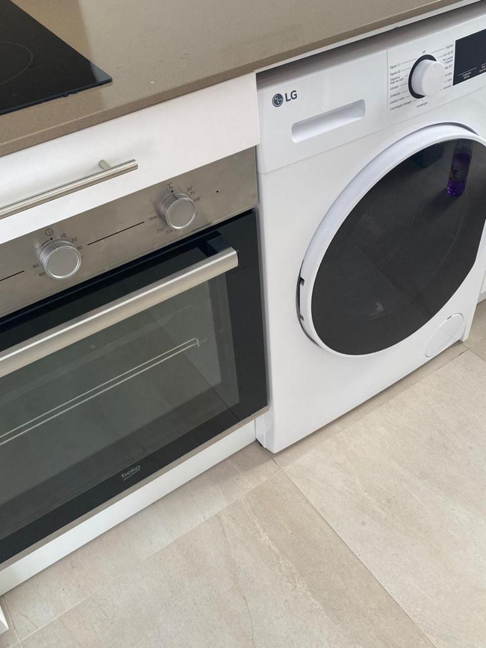 Apartamento En Toledo Bagu Apartment Ngoại thất bức ảnh