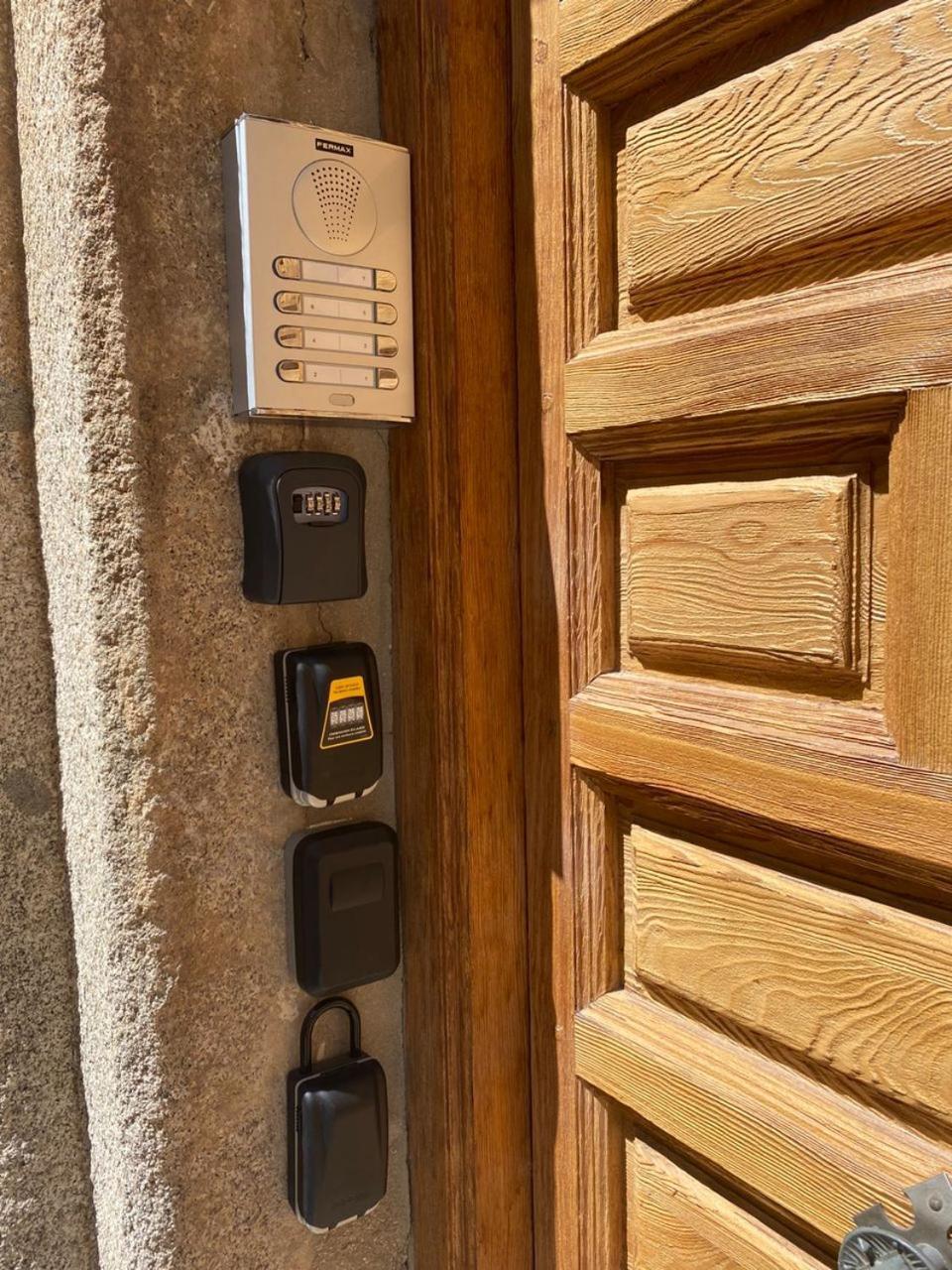 Apartamento En Toledo Bagu Apartment Ngoại thất bức ảnh